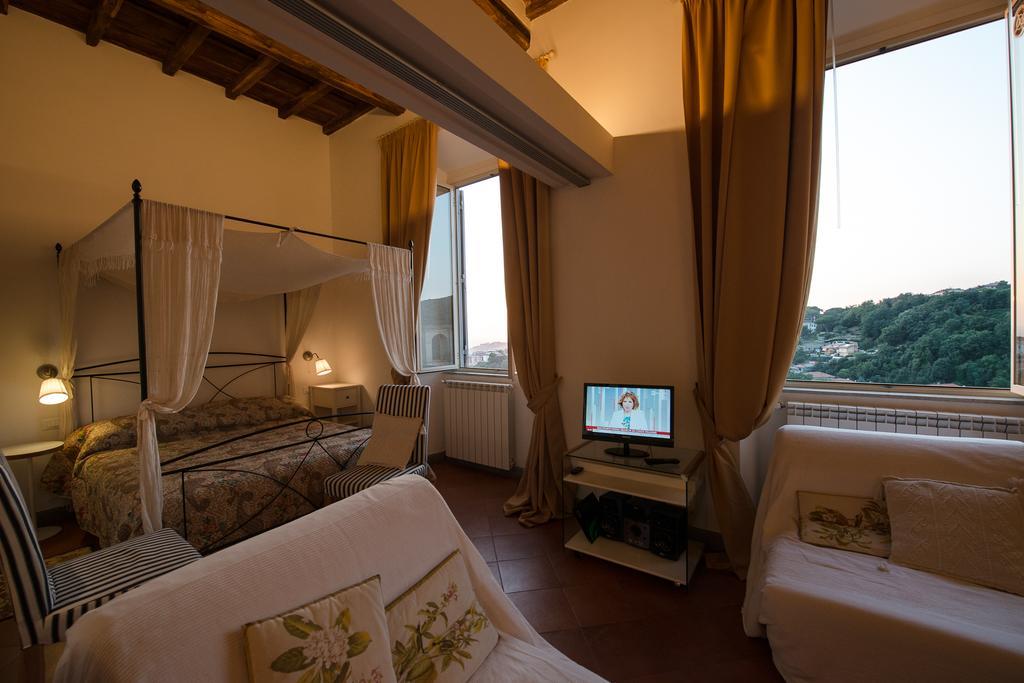 Casa Vacanze Palazzo Primoli أريكتشيا المظهر الخارجي الصورة